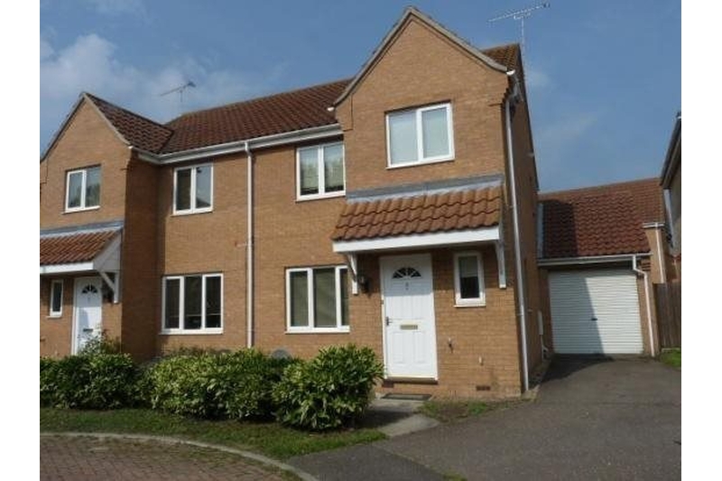 Magnolia Close
