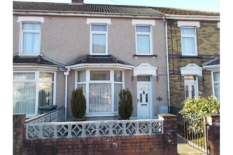 Robert Holder Estate Agents In Newbridge Property For Sale and Rent