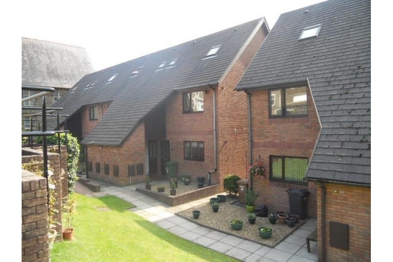 Robert Holder Estate Agents In Newbridge Property For Sale and Rent In Newbridge