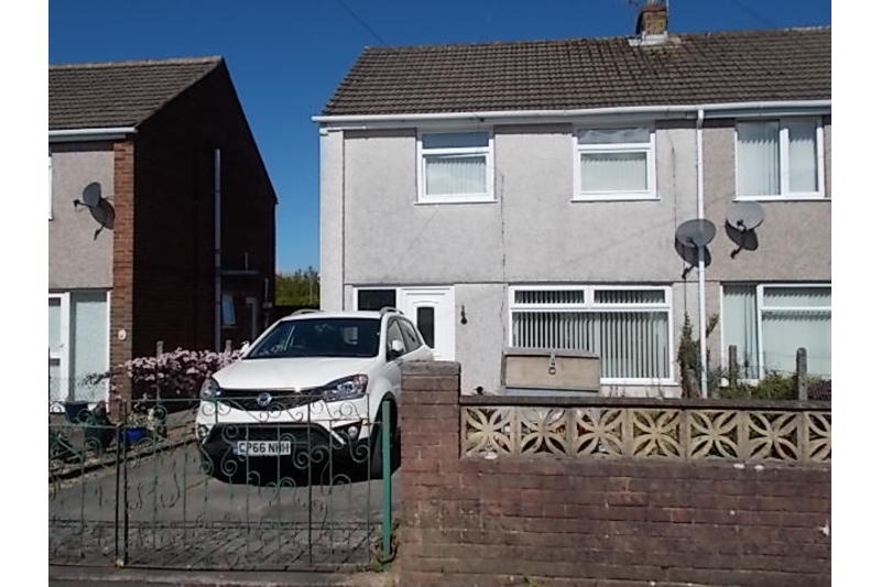 Robert Holder Estate Agents In Newbridge Property For Sale and Rent